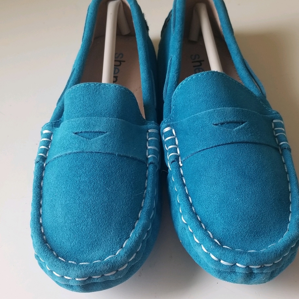 Shenn Children's moccasin/loafer/flat teal faux suede shoes Sz 2.5